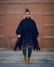 Load image into Gallery viewer, Solid color long-sleeved fringed top(AY1473)