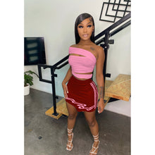 Load image into Gallery viewer, Sexy Contrast Color One Shoulder Top Skirt Suit(AY1826)