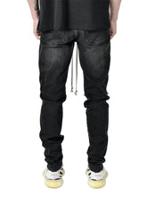 Load image into Gallery viewer, Hot selling men's ripped personality jeans
