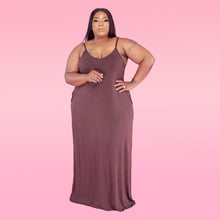 Load image into Gallery viewer, Plus solid color suspender floor dress AY1056