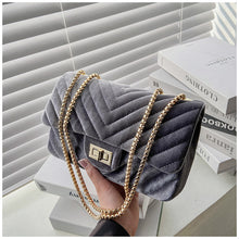 Load image into Gallery viewer, Gold velvet chain shoulder bag(AB2046)