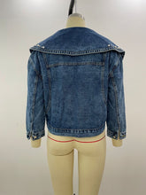 Load image into Gallery viewer, Fashionable pearl denim jacket(AY1288)