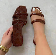 Load image into Gallery viewer, Hot solid color slippers SY0129