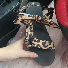 Load image into Gallery viewer, Hot sale color print flat sandals
