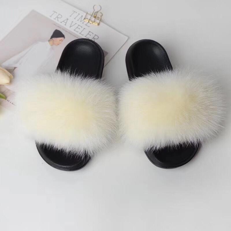 Fashion Solid color fur slippers