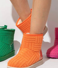 Load image into Gallery viewer, Plush thickened warm cotton shoes( HPSD248)
