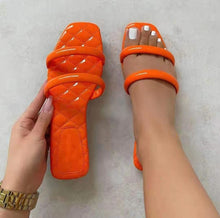 Load image into Gallery viewer, Hot solid color slippers SY0129
